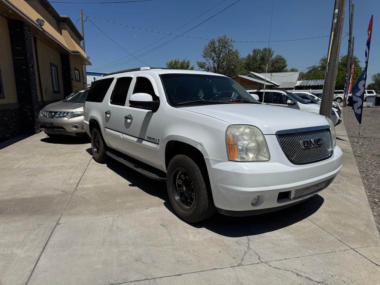 gmc yukon xl 2008 1GKFC66858J252127 image gmc yukon xl 2008 1GKFC66858J252127 image